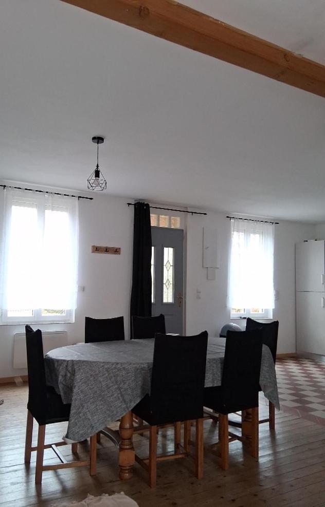 Maison De *