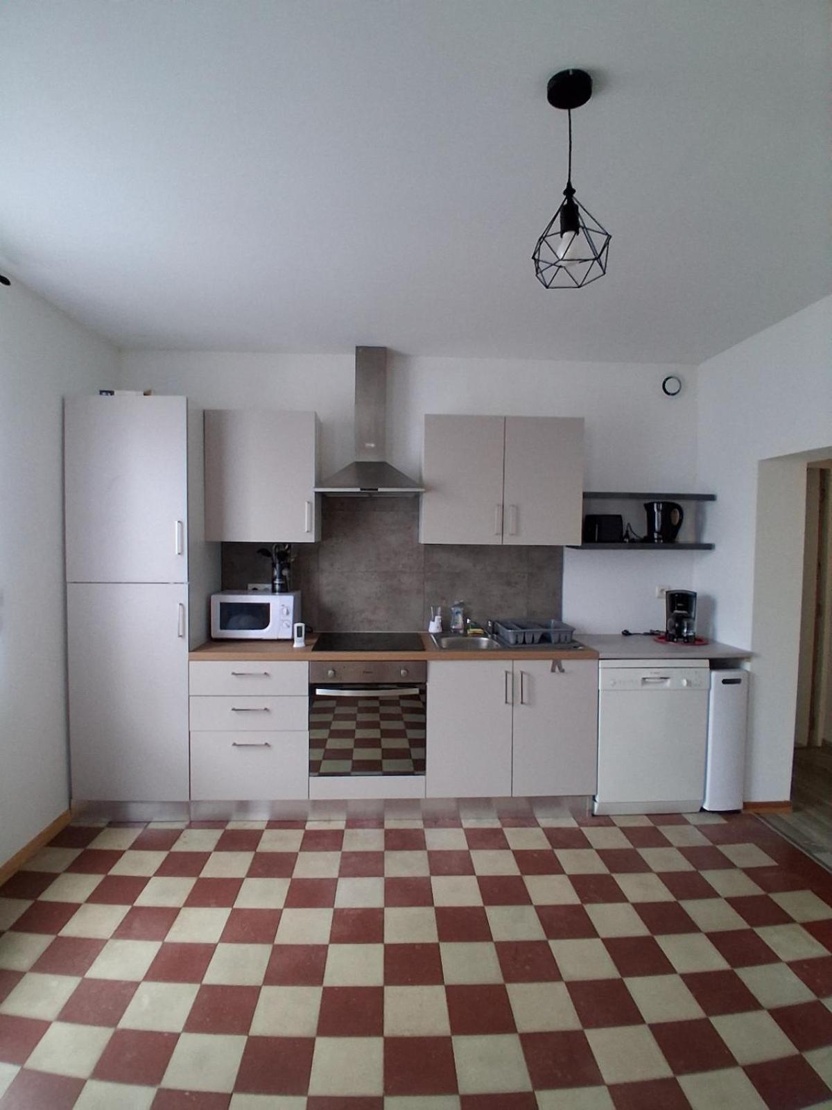 Maison De *